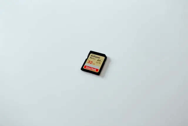 A single 32GB SD Memory Card